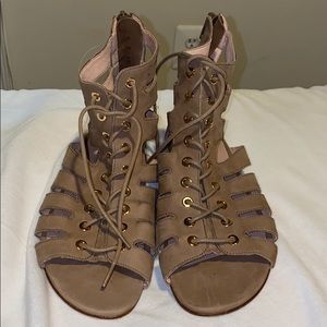 Stuart Weitzmann Pantheon Gladiator Nude Sandal
